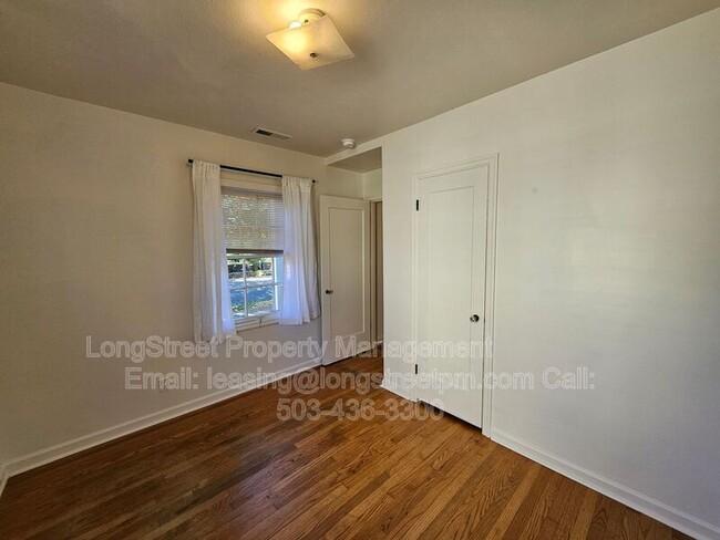 Building Photo - 7209 N McKenna Ave