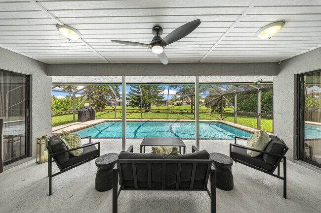 Building Photo - 13471 Barberry Dr