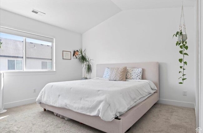 Building Photo - 1630 N 3740 W