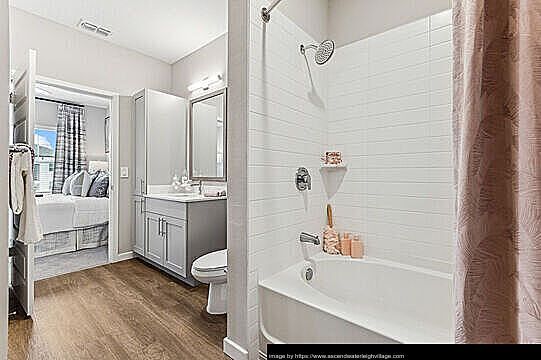 Building Photo - 16200 Ascend Vlg Ln