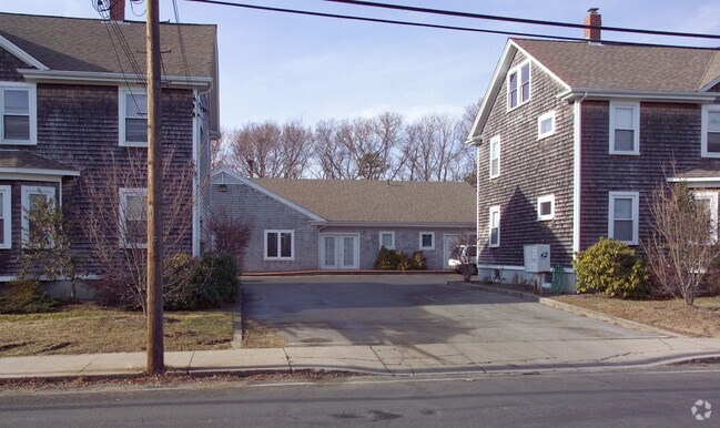 Building Photo - 153 Winter St