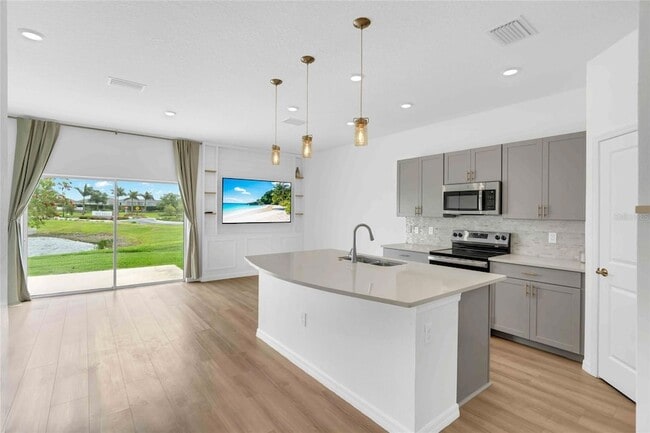 Building Photo - 8792 Winter Breeze Wy