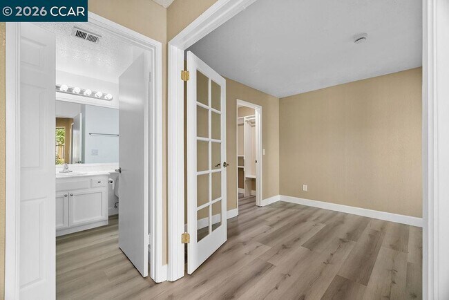 Building Photo - 109 Devonwood