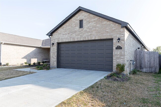 Building Photo - 23119 True Fortune Dr