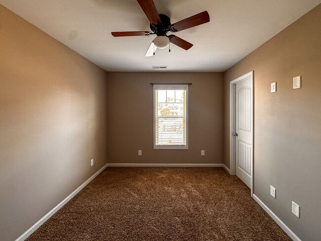 Building Photo - Beautiful 4 Bed 3.5 Bath Home in Jack Britt School District