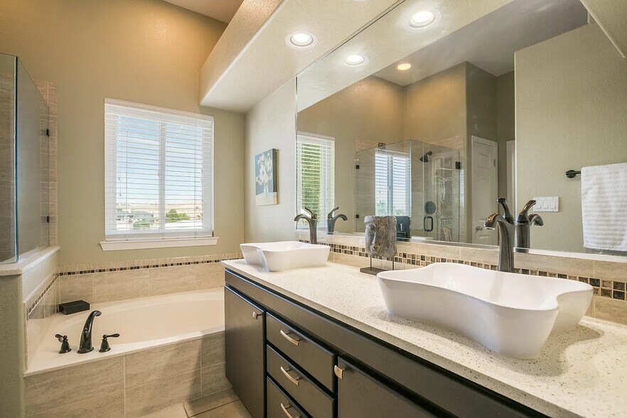 Building Photo - 3177 Ashkirk Loop SE
