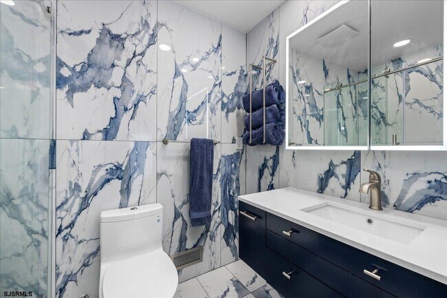 Building Photo - 9616 Pacific Ave