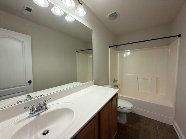 Building Photo - 519 Twinrose Way