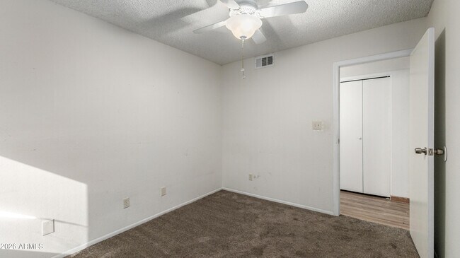 Building Photo - 16402 N 31st St