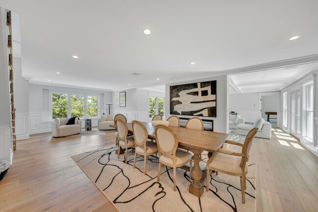 Building Photo - 976 Scioto Dr