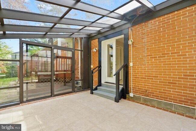 Building Photo - 7421 Nigh Rd