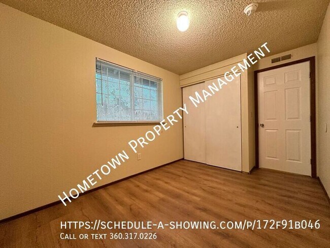 Building Photo - 4928 Mt Tahoma Dr SE