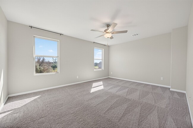 Building Photo - 940 21st St