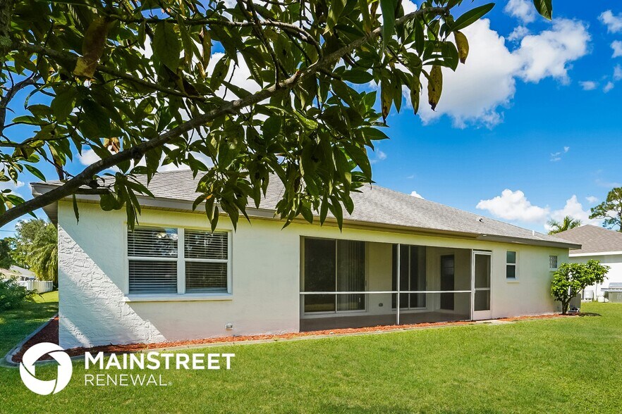 Building Photo - 2887 Alhaven Terrace