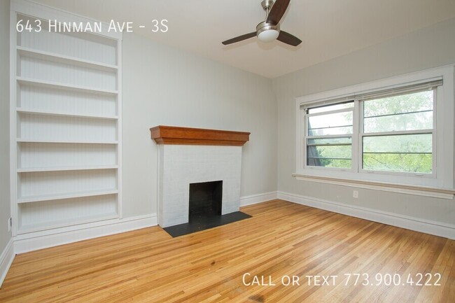 Building Photo - Spacious Updated Vintage 3 Bedroom Apartme...