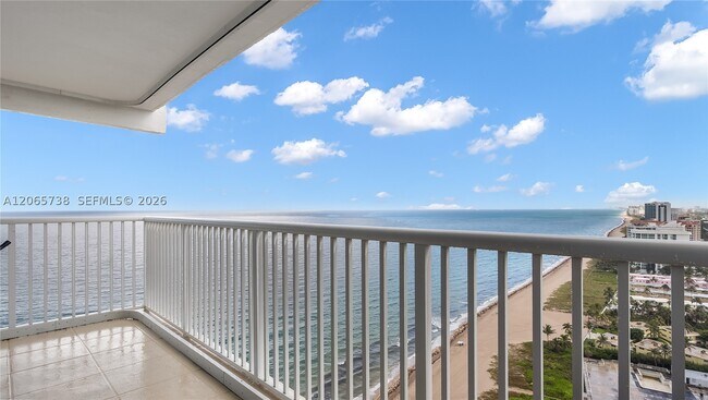 Building Photo - 1370 S Ocean Blvd