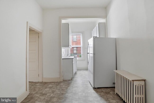Building Photo - 2441 Brown St