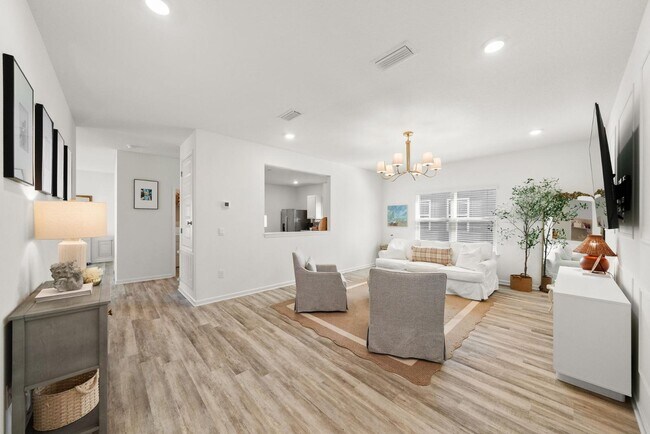 Building Photo - 39 Bluebeech St