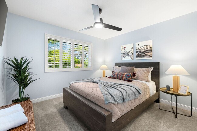 Building Photo - 8259 E Mulberry Ln