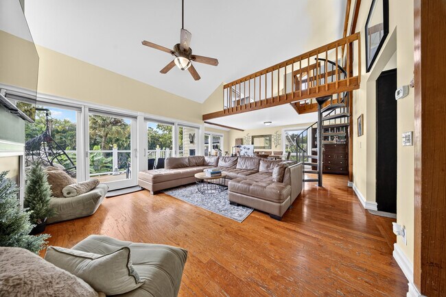 Building Photo - 13074 La Mirada Cir