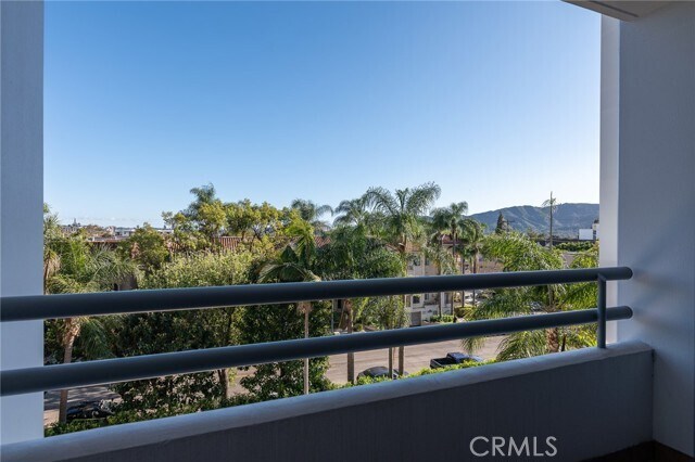 Building Photo - 345 Pioneer Dr