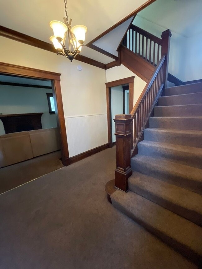 Building Photo - 410 E William St