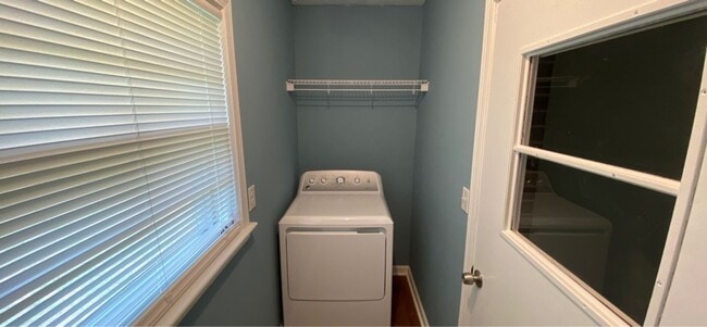 Building Photo - 1200 Davis Mill Rd