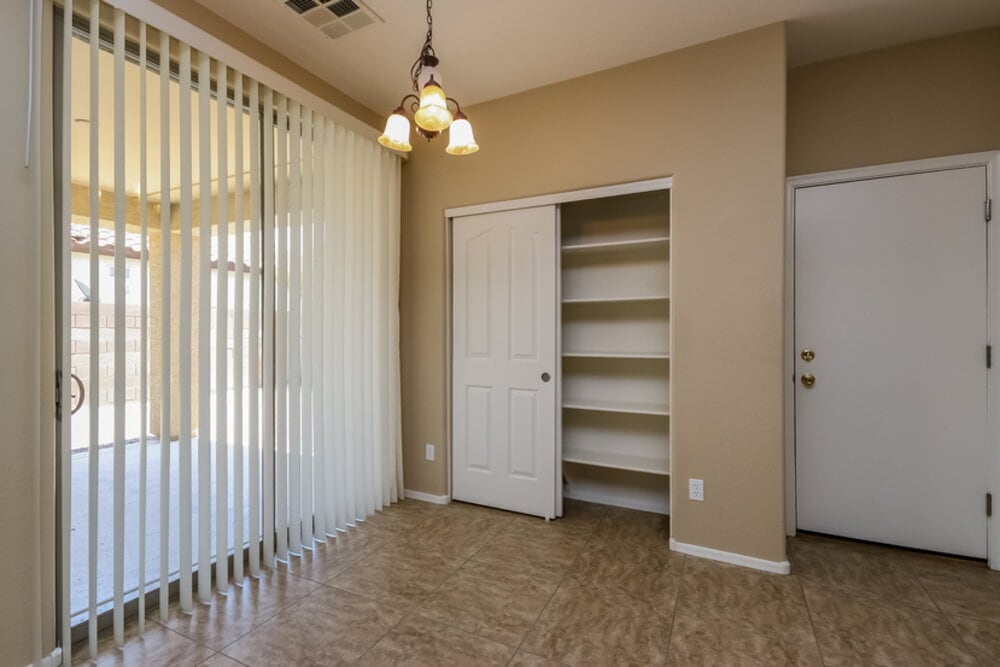 Building Photo - 3297 E Ivanhoe St