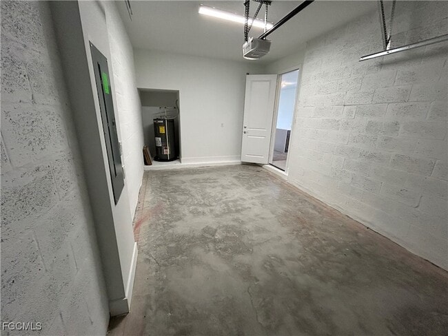 Building Photo - 5835 Cassidy Ln