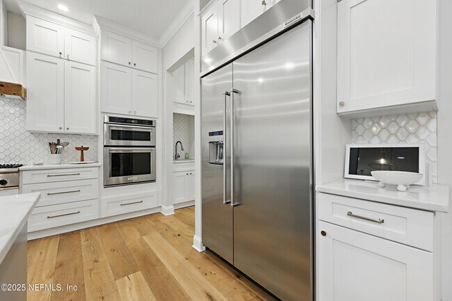 Building Photo - 24601 Deer Trace Dr