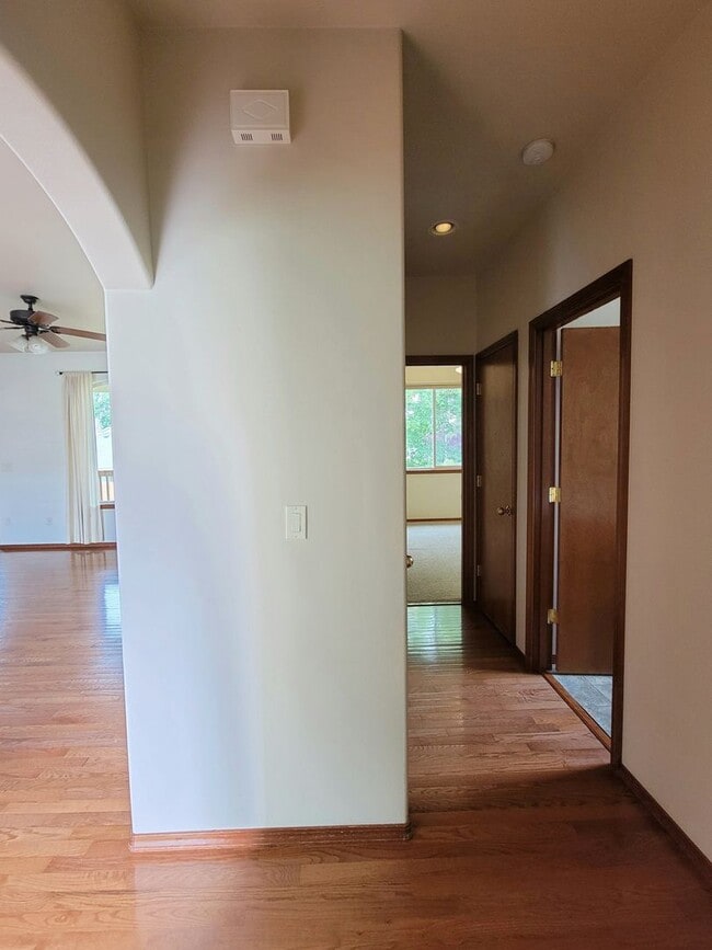 Building Photo - South Richland Rambler for Rent