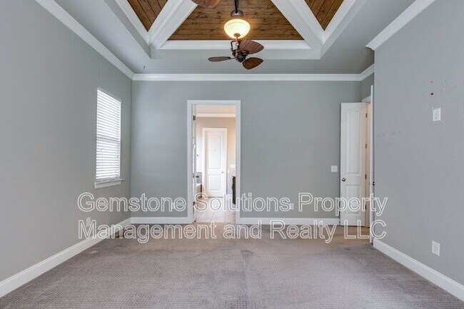 Building Photo - 2944 Hadley Close Ln