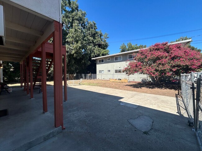 Building Photo - 618 Rancheria Dr