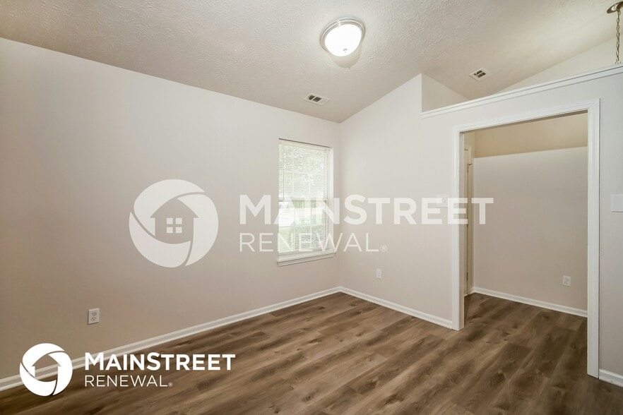 Building Photo - 12250 Longstraw Dr