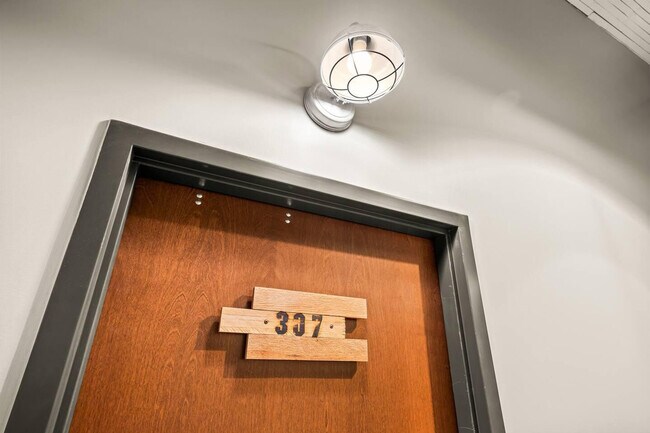 Building Photo - 1216 SW Adams St