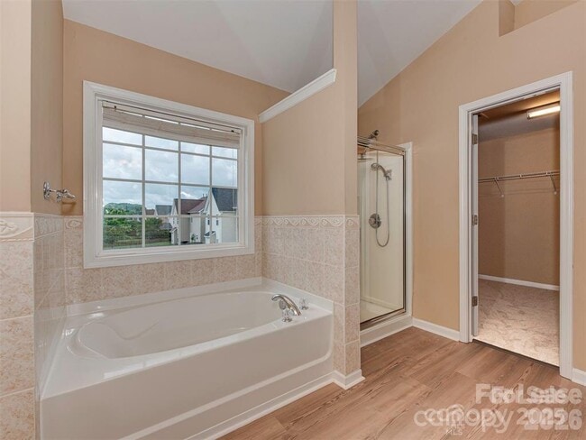 Building Photo - 5607 Fulton Ridge Dr