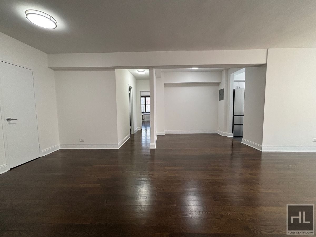 Building Photo - EAST 57 STREET