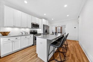 Building Photo - 5394 Pershing Ave