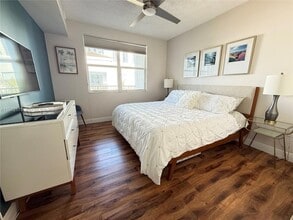 Building Photo - 17145 N Bay Rd