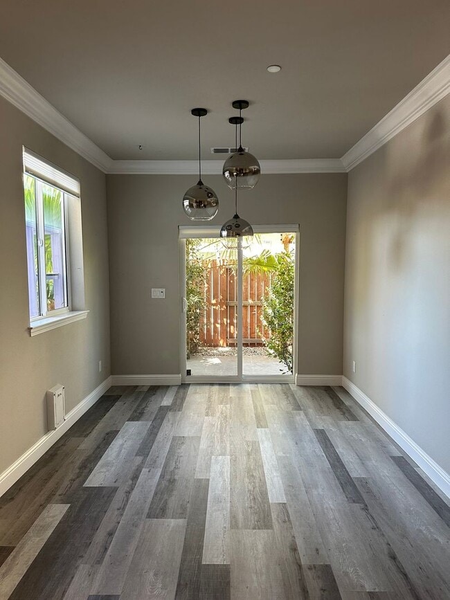 Building Photo - 862 Congaree Ln