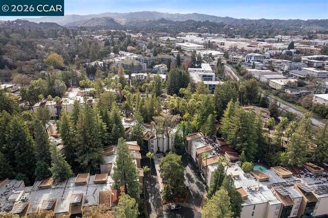 Building Photo - 1246 Walker Ave