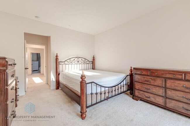 Building Photo - 3250 E Yountville Dr