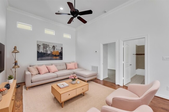 Building Photo - 6014 Hamman St