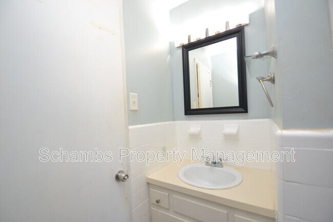 Building Photo - 5133 Lundy Dr