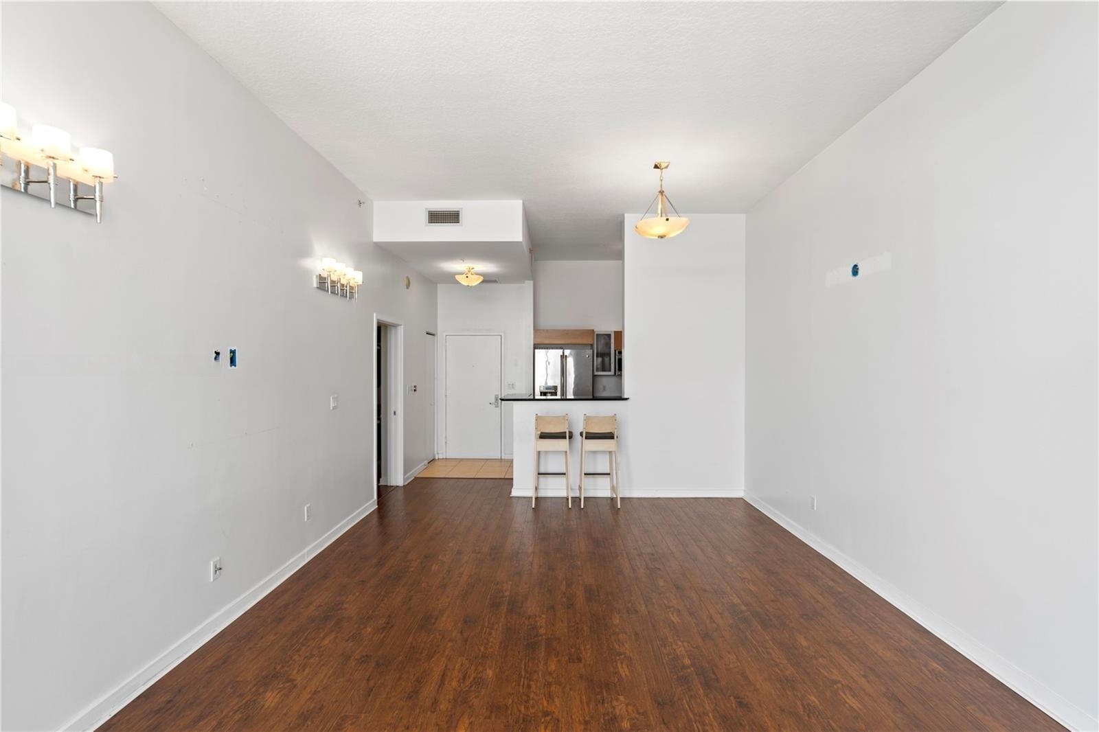 Building Photo - 335 S Biscayne Blvd