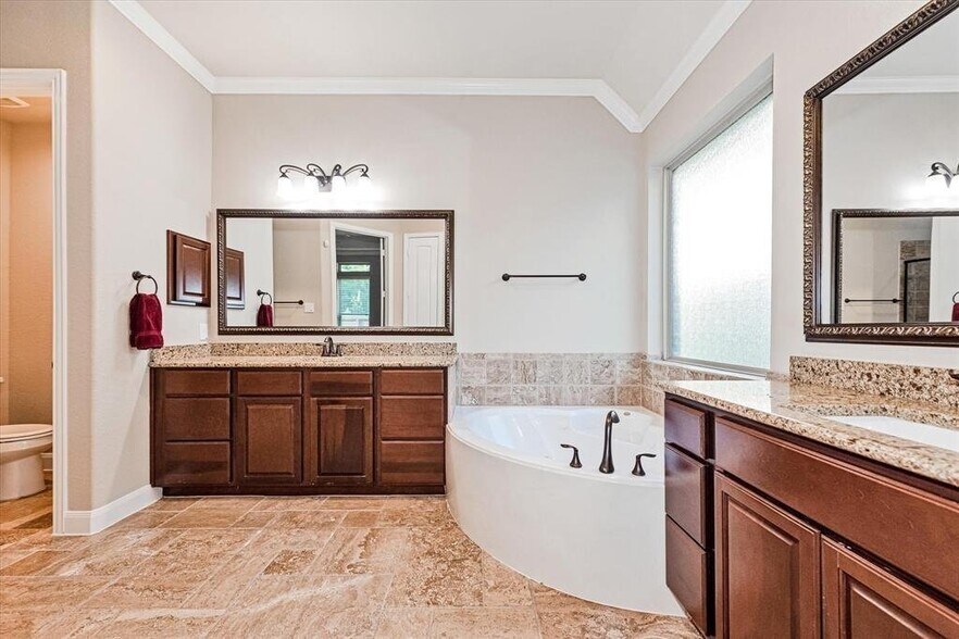 Building Photo - 6838 Adrienne Arbor Dr