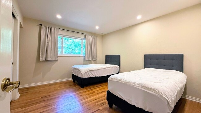 Building Photo - 3BD/2BA Willow Glen Single-Family Home with Spacious Layout