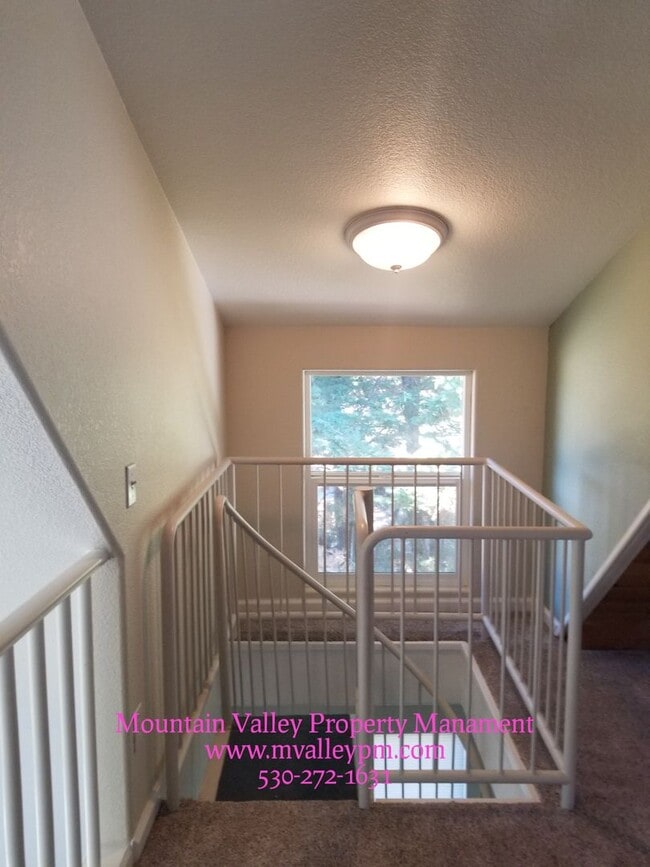 Building Photo - Country Home in Great Penn Valley Location, sorry no pets.