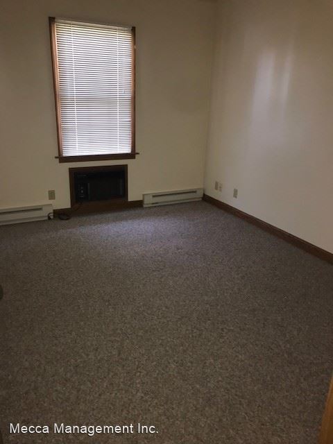 Building Photo - 780 Trail Dr