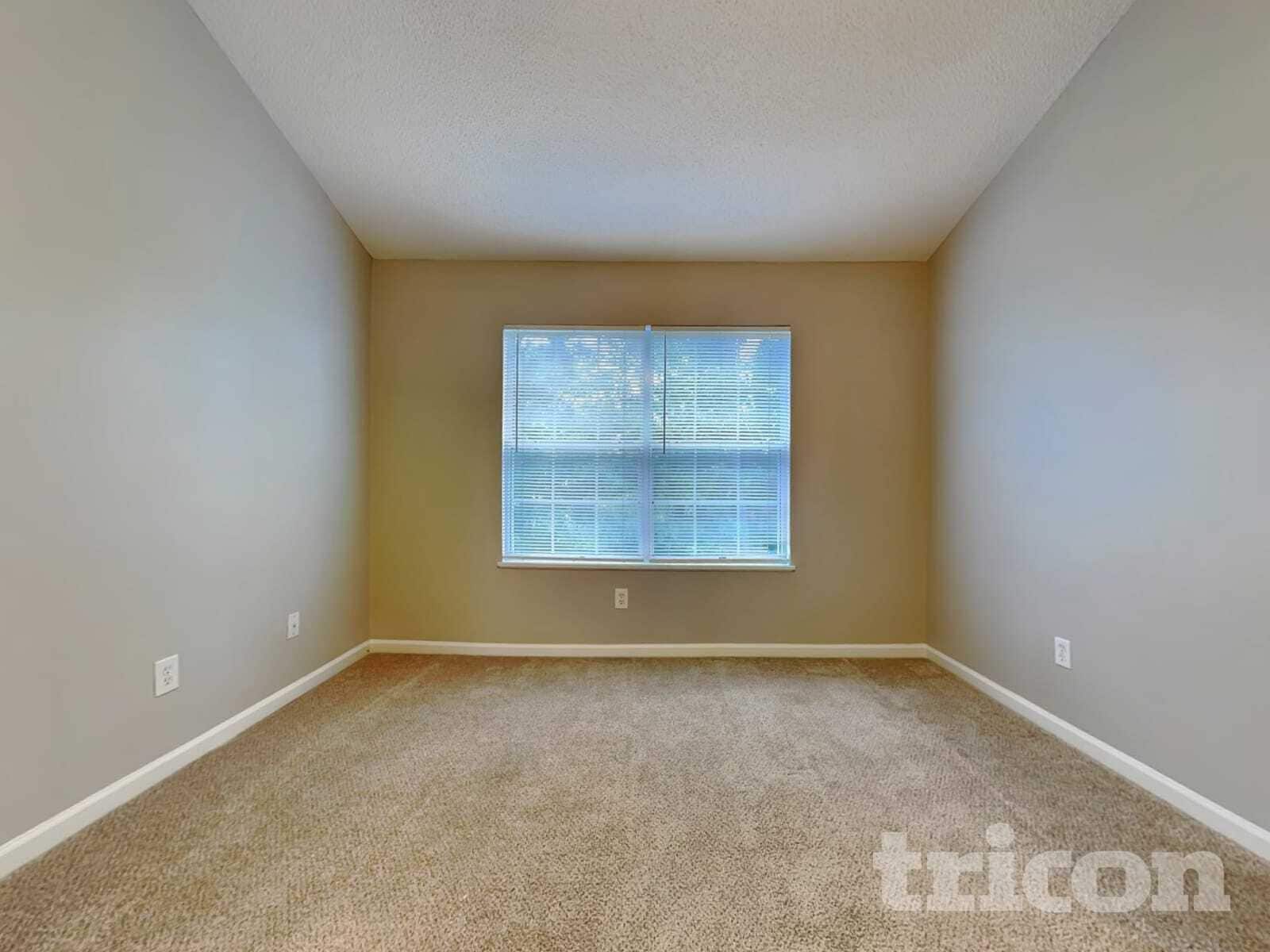 Building Photo - 5 High Glen Ct